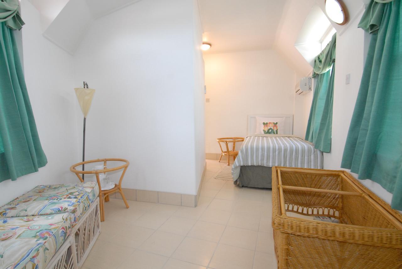 Deyna'S City Inn St. George's Eksteriør bilde